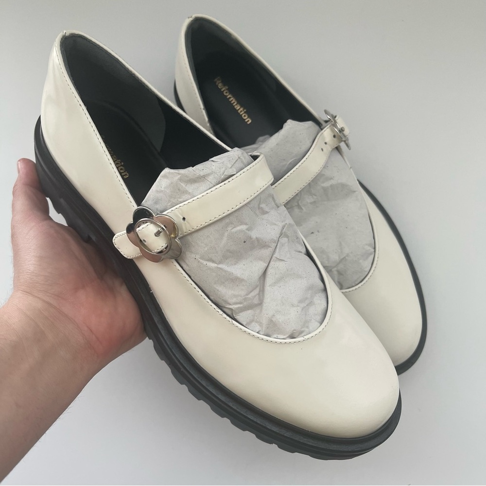 Reformation Adalynn Chunky White Mary Jane Shoes size 8 New in Box